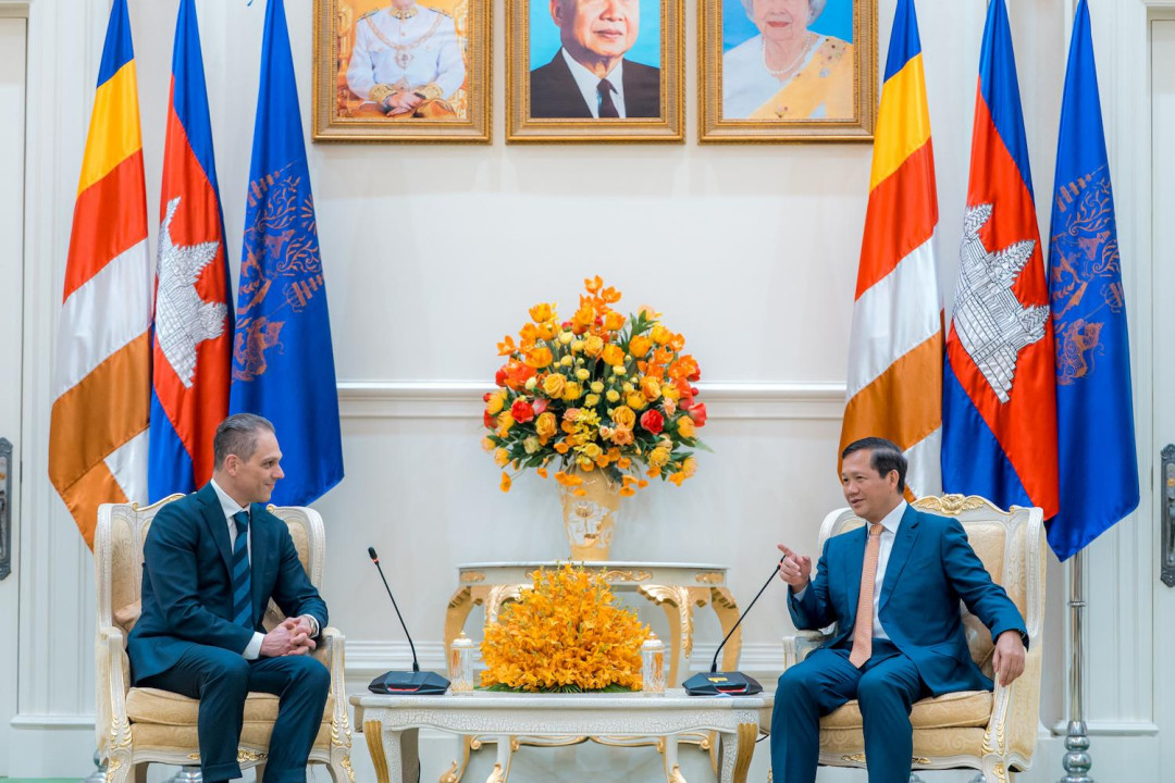 Prime Minister Hun Manet Welcomes ABA Shareholder For High-Level Talks