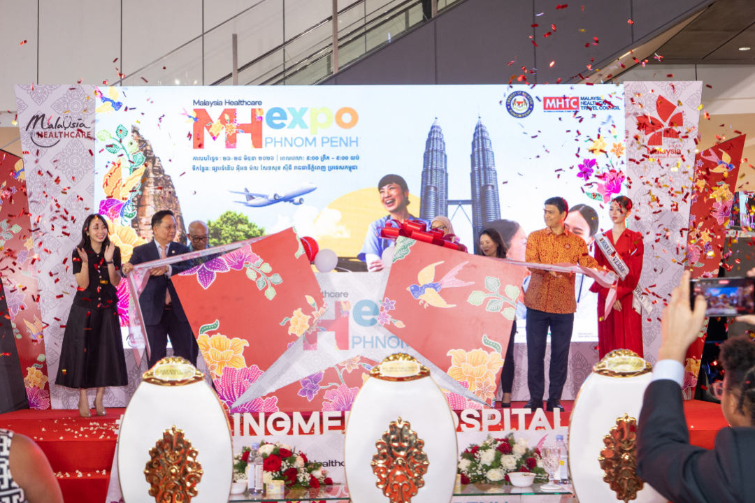 Malaysia Healthcare Connects Cambodian Families With Leading Malaysian Hospitals During First-Ever Phnom Penh Expo
