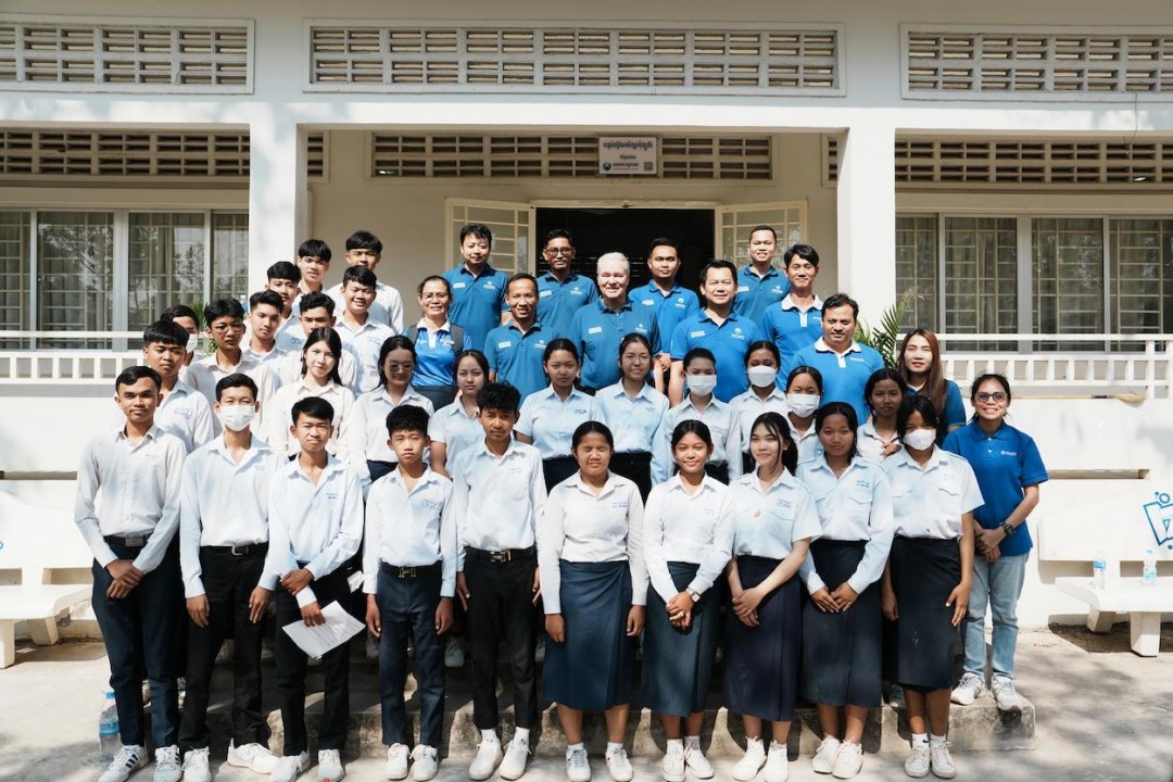 Sathapana Bank Donates Computers to Support Digital Education at Angkor High School