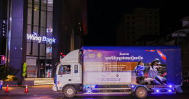 Wing Bank, Royal Group Members, and Khmer Artists Association Dispatch 11 Trucks of Relief Supplies for Displaced Families