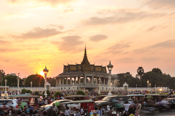 160816 b2b - news - nbc forecasts 7.2 gdp growth