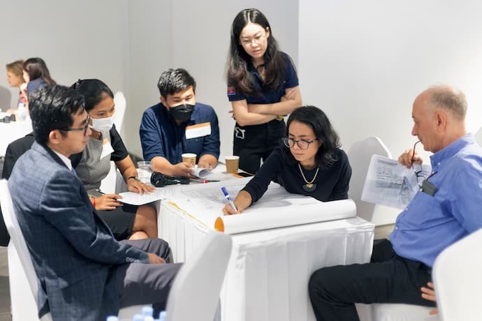 Confluences and Trove Tourism Developing Sangkat-Level Urban Tourism Plan