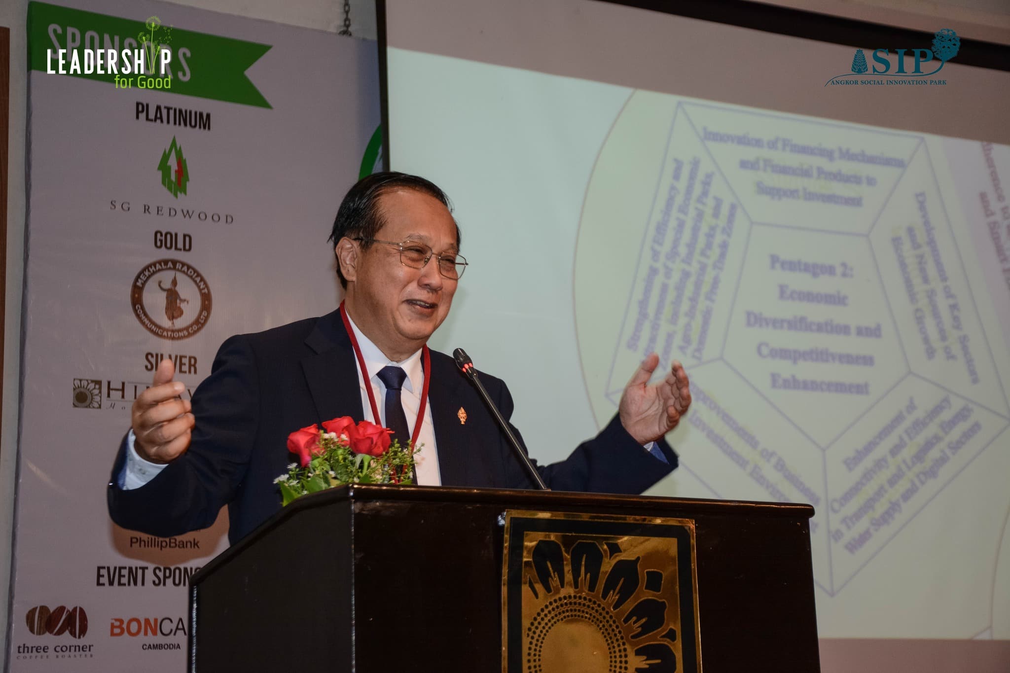 H.E. Pan Sorasak speaking at the Leadership for Good Summit (photo credit to ASIP)