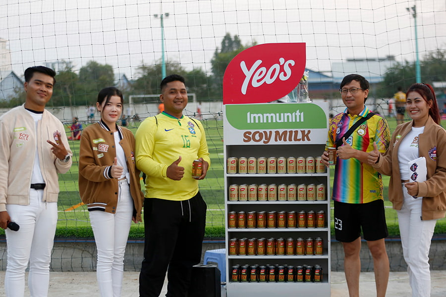 Customers enjoy the taste of Yeo’s Soy Immuniti with the new can design which adds Vitamin B6 and Zinc - Yeo's PR from Mekhala